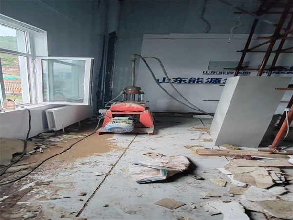 三都地基基础下沉墙体裂缝加固注浆顶升施工